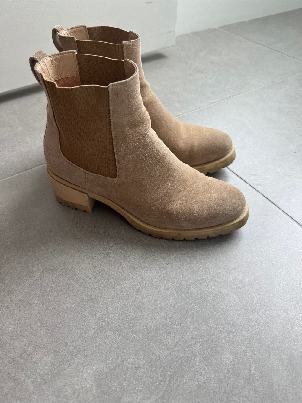 Santoni Tan Suede Chelsea Booties